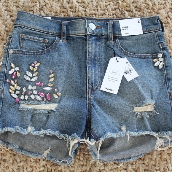 Express Pants - NWT Express High waisted destressed shorts
